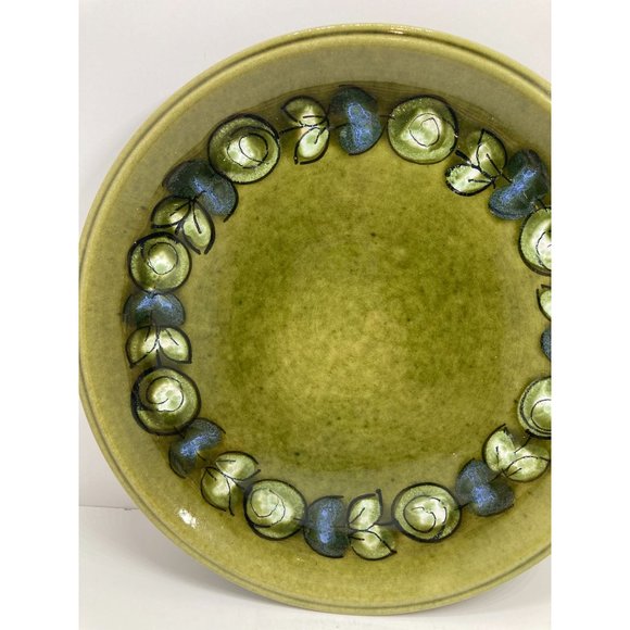 Argentina Green 10.5" plate with Beautiful Abstract blue and White Design - Picture 4 of 6